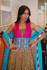 Candice Pinto at the Jona store launch in Juhu on 9th Nov 2010 (27).JPG